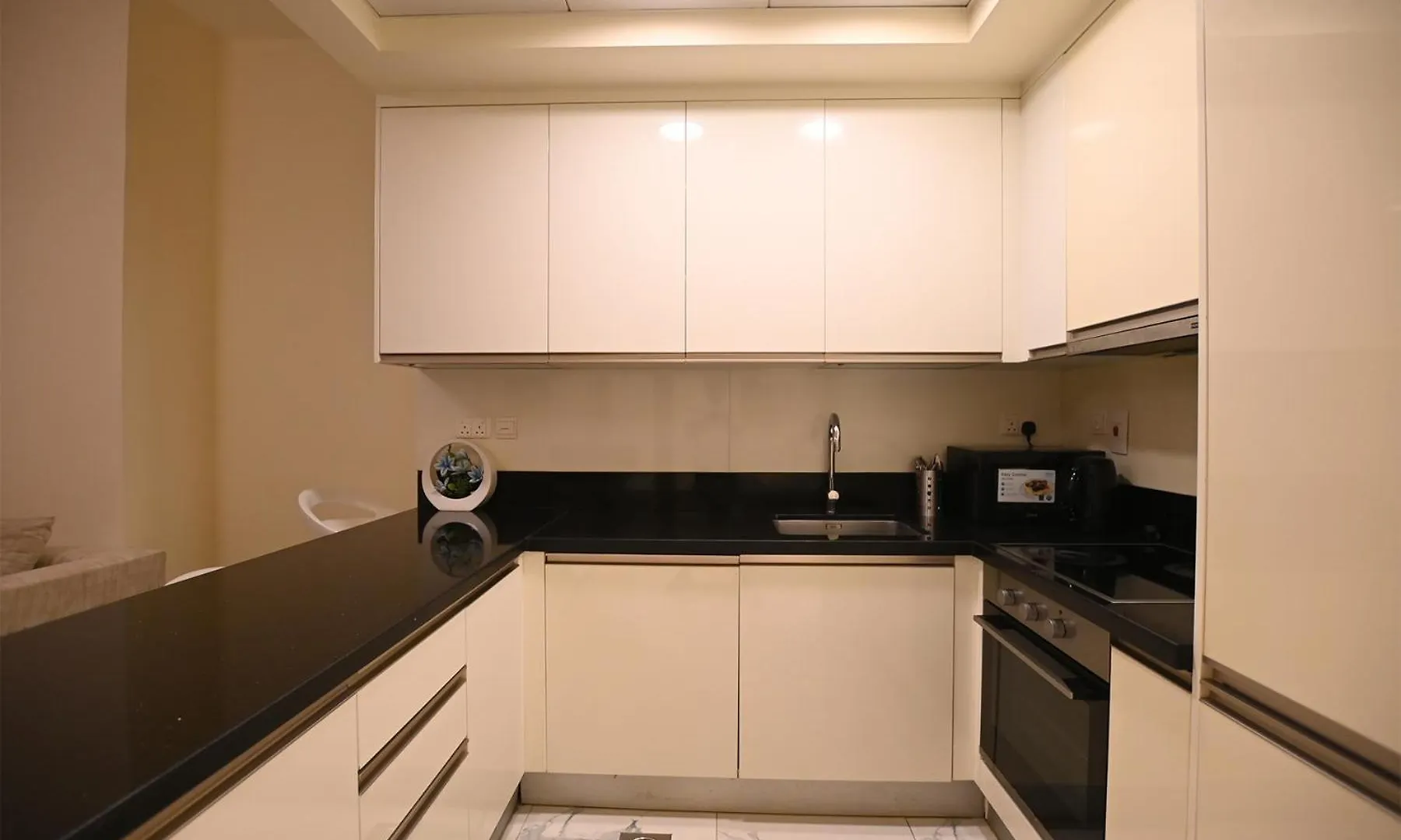 Brown Stone - Canal View Five Star Residence ドバイ アパート